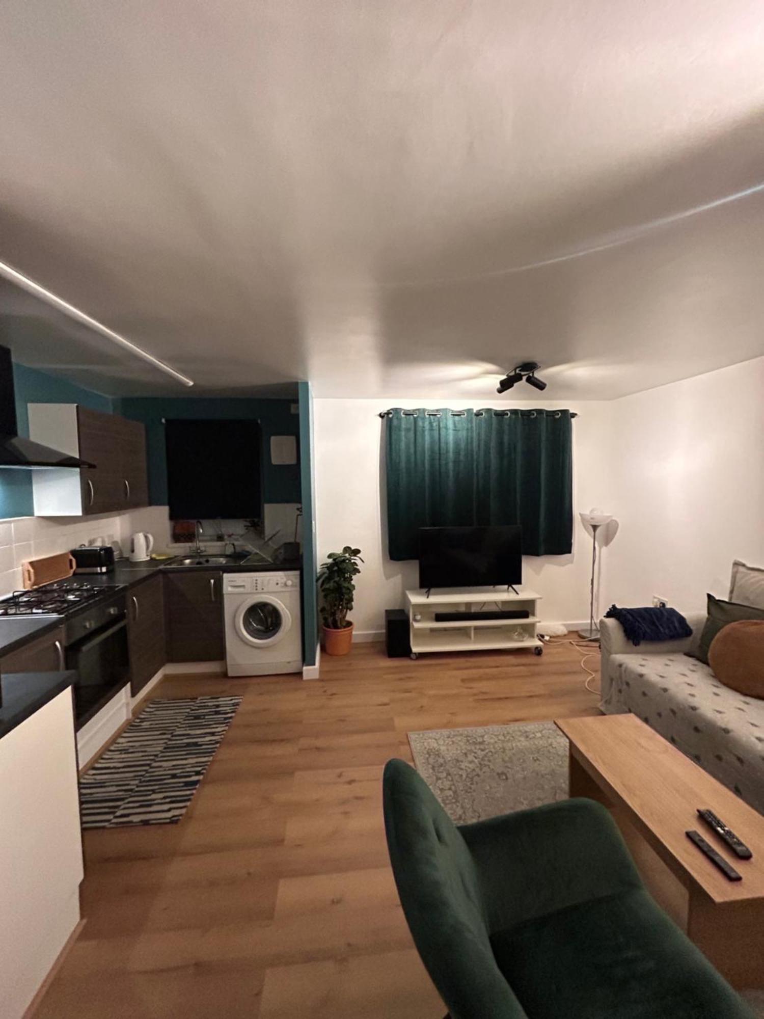 Woodhouse Apartment ليدز المظهر الخارجي الصورة